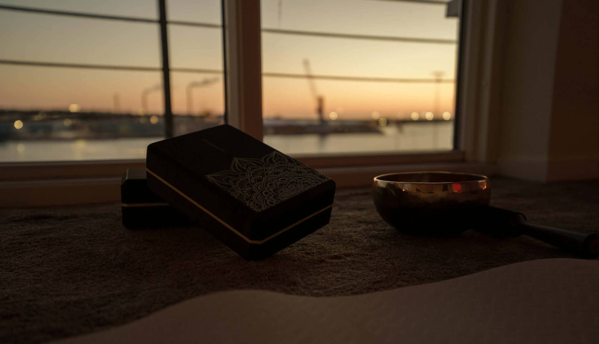 Rooftop — Yoga, Sound & Konferens